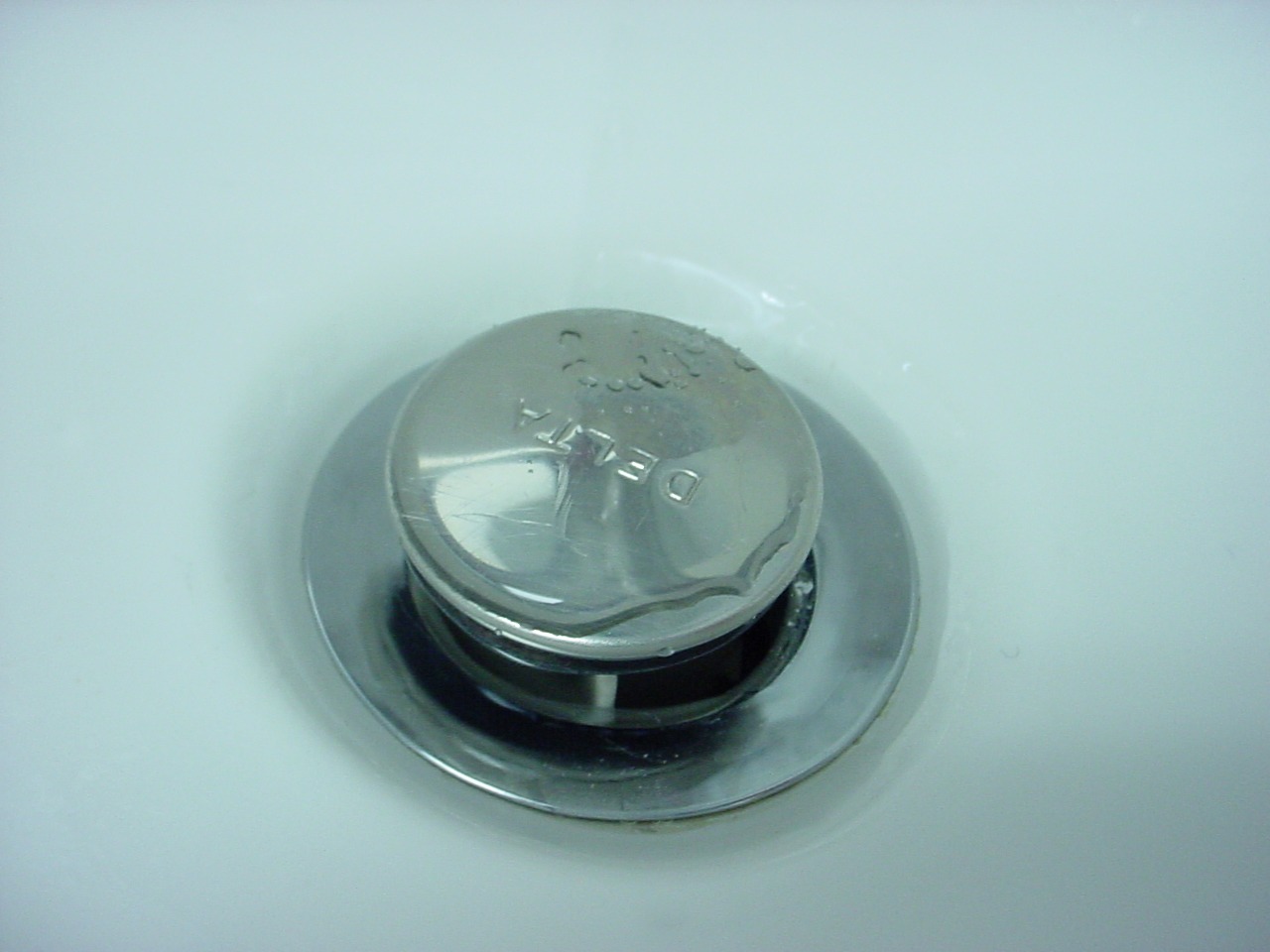 Faucet and fixture repair service provided by V-Max Plumbing in the greater Los Angeles area.