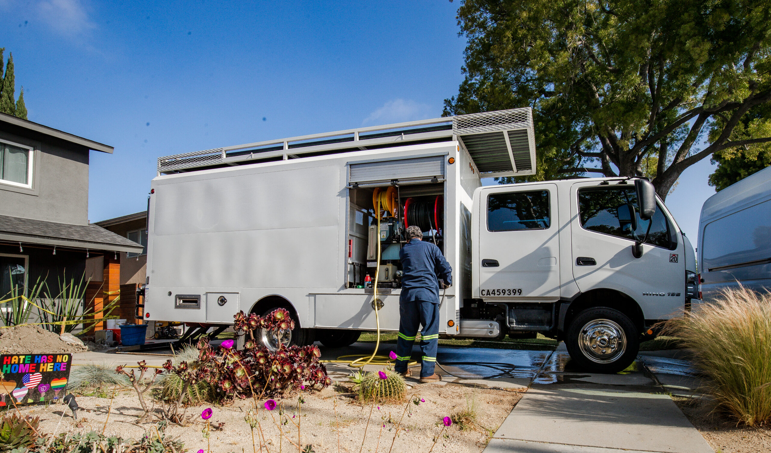 Clogged drain service provided by V-Max Plumbing in the greater Los Angeles area.